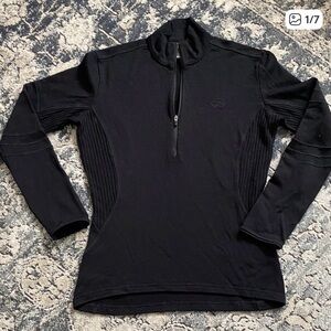 Icebreaker sport 320 1/4 zip merino sweater
Good used condition